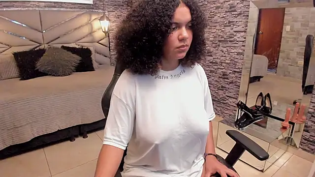 BellyBigBoobs online show from November 2025 03:23:02 PM