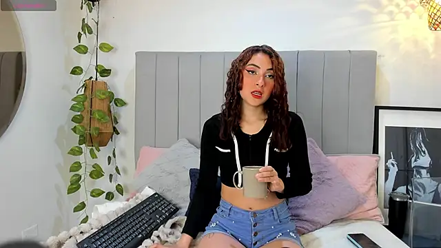 Anseru  online show from September 2025 11:32:02 AM