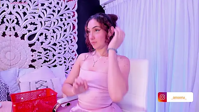 Anseru  online show from November 2025 11:43:02 AM