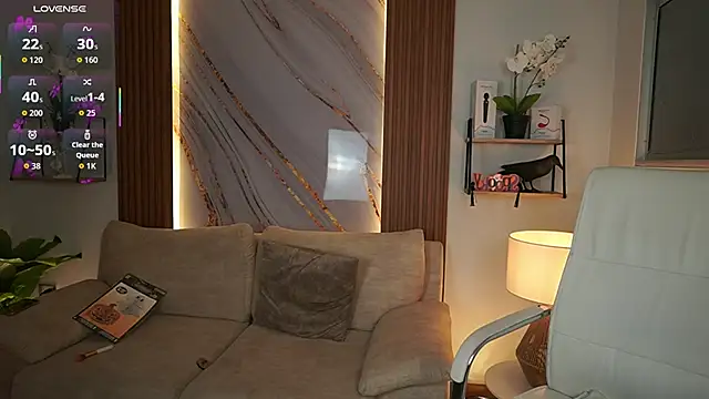 Snapshot of MilaCrave chatting on October 2025 12:16:02 PM MilaCrave online show from October 2025 12:16:02 PM