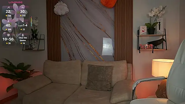 Snapshot of MilaCrave chatting on October 2025 11:44:02 AM MilaCrave online show from October 2025 11:44:02 AM