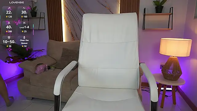 Snapshot of MilaCrave chatting on December 2025 11:37:01 AM MilaCrave online show from December 2025 11:37:01 AM