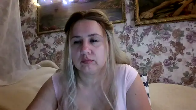 Snapshot of LustyyX chatting on April 2026 05:26:01 PM LustyyX online show from April 2026 05:26:01 PM