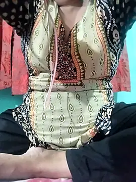 Snapshot of Ayat-3 chatting on September 2025 08:43:01 PM Ayat-3 online show from September 2025 08:43:01 PM