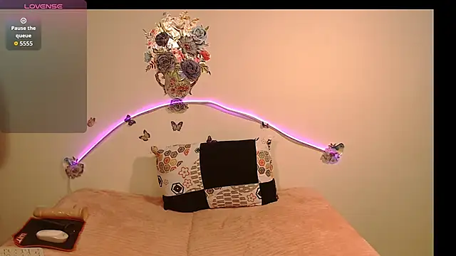 angelyxs online show from September 2025 09:04:02 PM