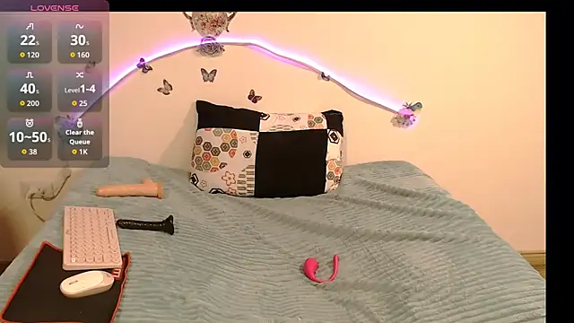 angelyxs online show from September 2025 07:13:01 PM