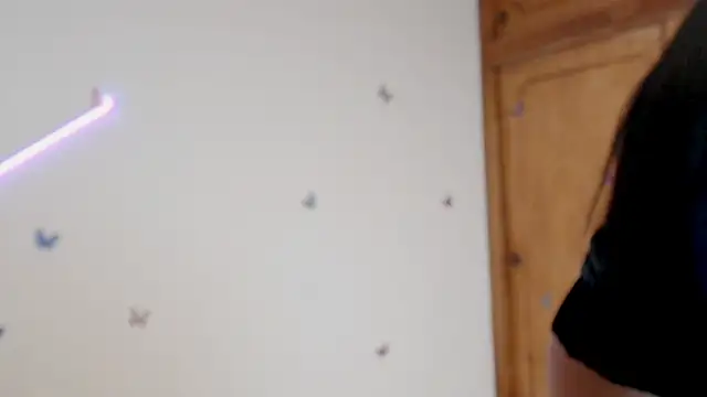 angelyxs online show from November 2025 07:35:02 PM