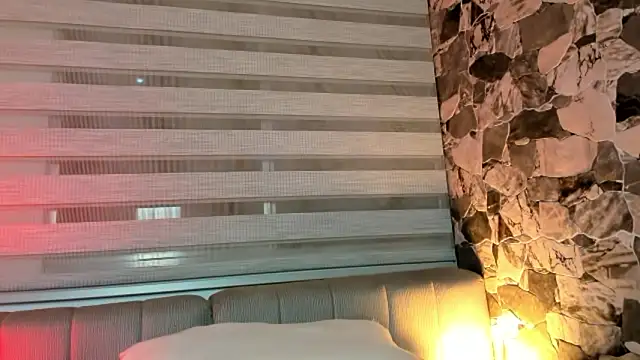 ZYZZ1312 online show from February 2026 05:17:01 AM