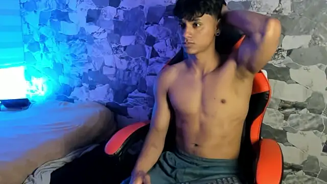 Snapshot of ZYZZ1312 chatting on June 2026 01:07:02 AM ZYZZ1312 online show from June 2026 01:07:02 AM