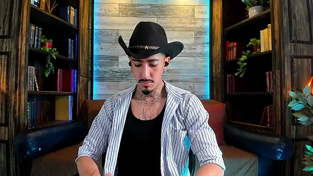 Snapshot of Donovan_Desmond chatting on May 2026 07:52:02 PM Donovan Desmond online show from May 2026 07:52:02 PM