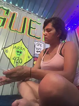 intoxicated13 online show from June 2026 04:45:01 PM