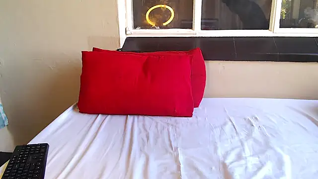 PetiteEbonyBabe online show from October 2025 08:58:02 AM