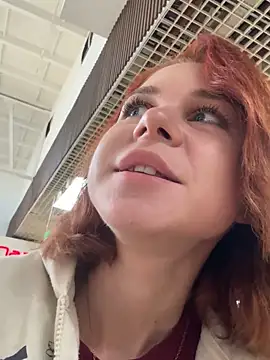 Snapshot of RosieSecret chatting on September 2025 05:18:01 AM RosieSecret online show from September 2025 05:18:01 AM