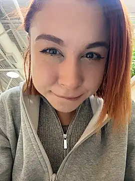 Snapshot of RosieSecret chatting on November 2025 08:06:01 AM RosieSecret online show from November 2025 08:06:01 AM