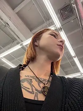 Snapshot of RosieSecret chatting on November 2025 08:02:01 AM RosieSecret online show from November 2025 08:02:01 AM