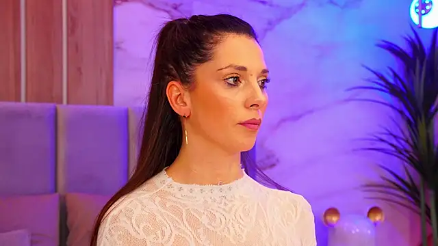 EllyLynn online show from January 2026 08:33:01 PM