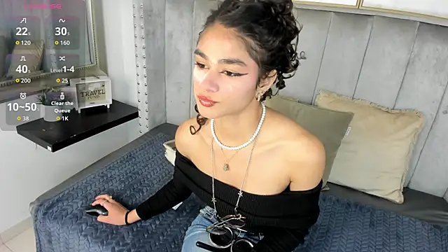 Puffy Hearts online show from October 2025 04:59:01 PM