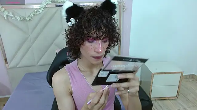 Snapshot of Chipi_tay chatting on November 2025 07:14:02 PM Chipi tay online show from November 2025 07:14:02 PM