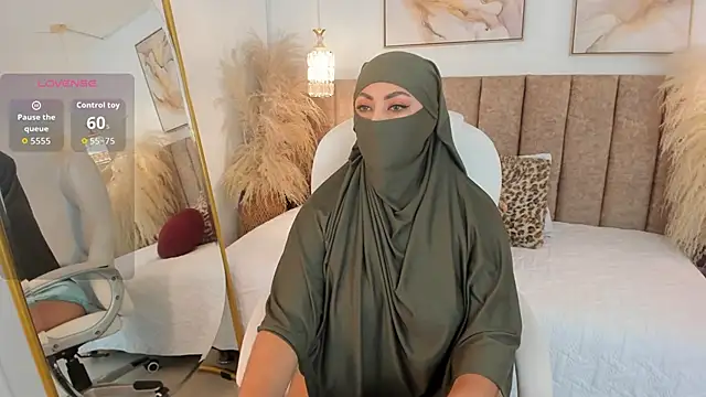 azza   online show from September 2025 12:05:01 PM