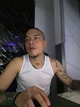 AlphaMasterXxx online show from September 2025 10:25:02 PM