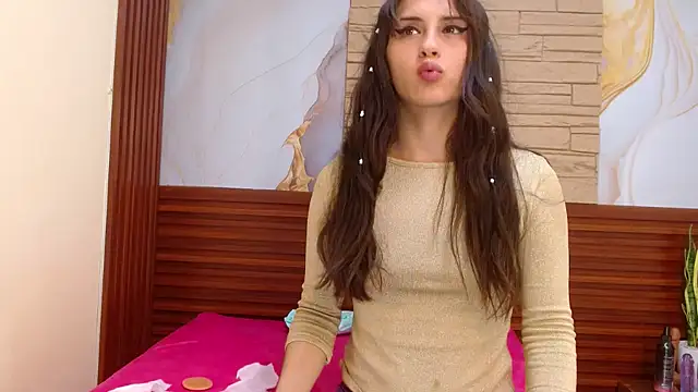 Snapshot of mikaela303av chatting on October 2025 04:32:01 AM mikaela303av online show from October 2025 04:32:01 AM