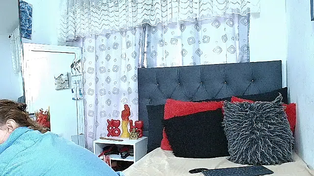 Victoriacoperino online show from November 2025 03:33:02 PM