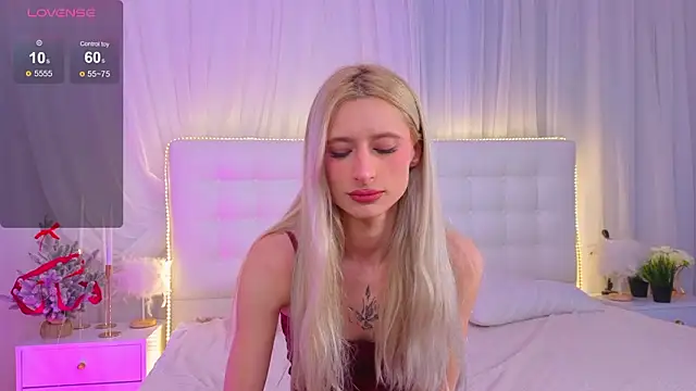 Snapshot of Monica_Leen chatting on January 2026 06:28:01 AM Monica Leen online show from January 2026 06:28:01 AM