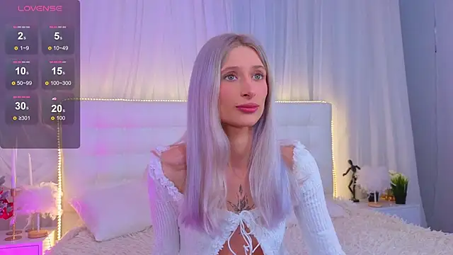 Snapshot of Monica_Leen chatting on February 2026 06:40:02 AM Monica Leen online show from February 2026 06:40:02 AM