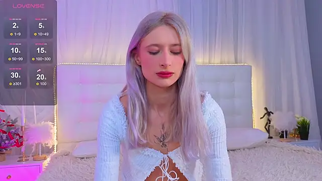 Snapshot of Monica_Leen chatting on February 2026 06:28:02 AM Monica Leen online show from February 2026 06:28:02 AM