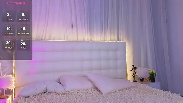 Snapshot of Monica_Leen chatting on February 2026 06:50:01 AM Monica Leen online show from February 2026 06:50:01 AM