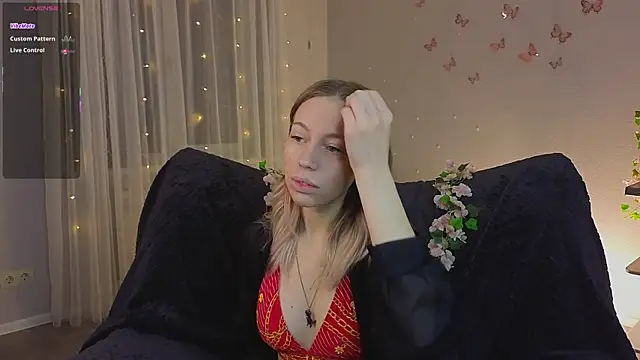 Snapshot of NyxaThorn chatting on January 2026 03:06:01 PM NyxaThorn online show from January 2026 03:06:01 PM