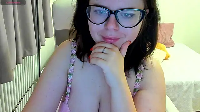 MilisaSweet777 online show from December 2025 08:27:02 PM