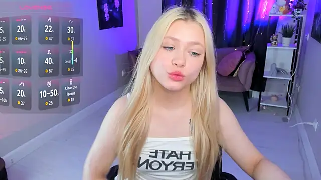 Snapshot of Millie_Vanillies chatting on October 2025 01:41:02 PM Millie Vanillies online show from October 2025 01:41:02 PM