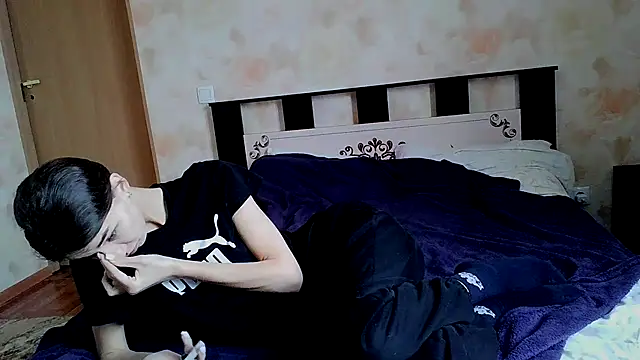 Crazy Empresis online show from December 2025 07:17:01 AM