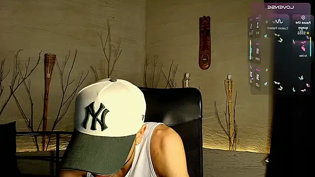 MarcusRain  online show from October 2025 07:43:01 PM