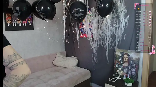 Violetwin online show from October 2025 12:28:02 PM