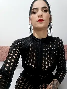 jamila zair online show from December 2025 01:39:01 PM