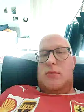 geilerd122 online show from September 2025 01:33:02 PM