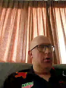 geilerd122 online show from October 2025 03:32:02 PM