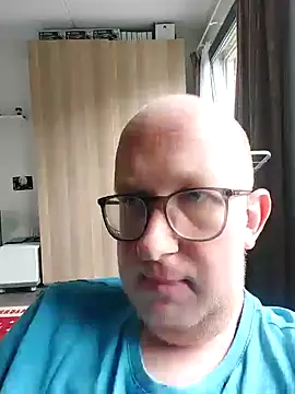 geilerd122 online show from October 2025 12:26:02 PM