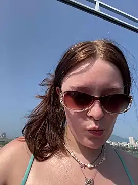 Snapshot of cherryrosealiee chatting on February 2026 07:20:01 AM cherryrosealiee online show from February 2026 07:20:01 AM