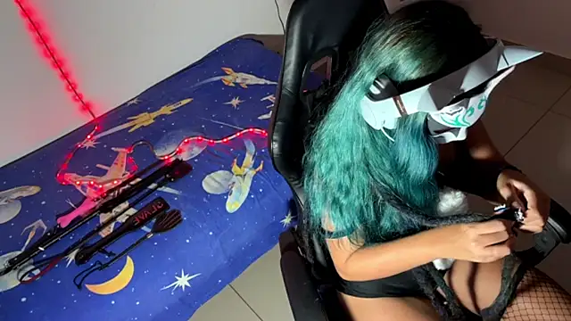 bluesubmissive online show from November 2025 01:18:02 AM