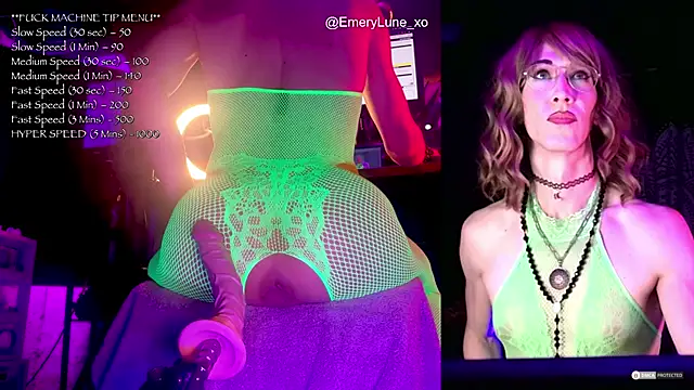 EmeryLune xo online show from October 2025 04:02:02 AM