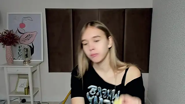 Vel1ka online show from October 2025 04:15:01 AM