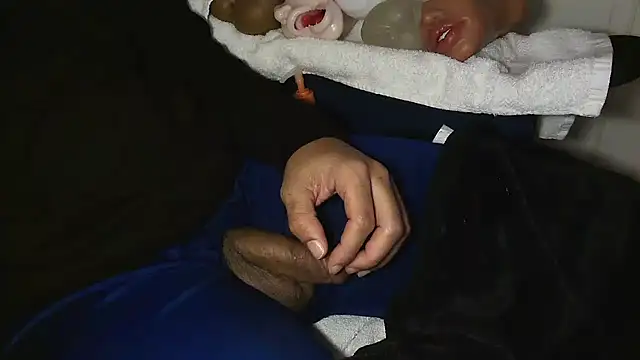 GRiZZLYBONE online show from February 2026 07:13:02 AM