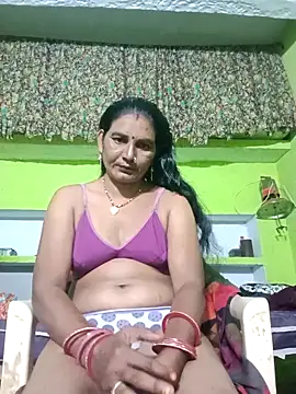 Snapshot of ZIVAA chatting on October 2025 09:56:02 AM ZIVAA online show from October 2025 09:56:02 AM