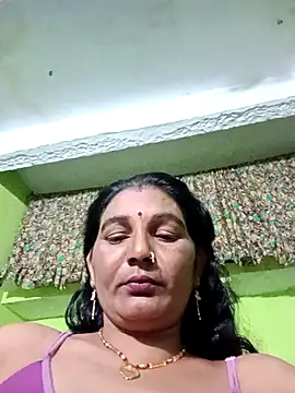 Snapshot of ZIVAA chatting on October 2025 06:48:01 AM ZIVAA online show from October 2025 06:48:01 AM