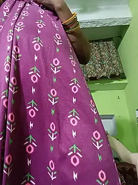 Snapshot of ZIVAA chatting on June 2026 05:02:01 AM ZIVAA online show from June 2026 05:02:01 AM