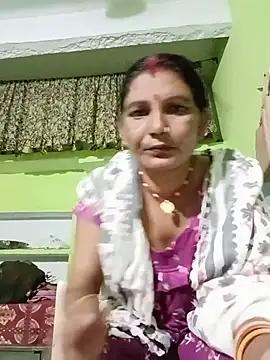 Snapshot of ZIVAA chatting on June 2026 11:05:01 AM ZIVAA online show from June 2026 11:05:01 AM