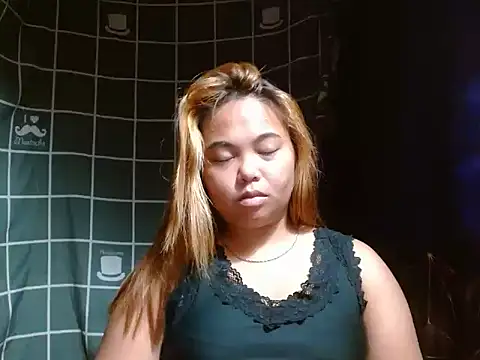 Snapshot of Hajaima chatting on November 2025 12:16:02 PM Hajaima online show from November 2025 12:16:02 PM